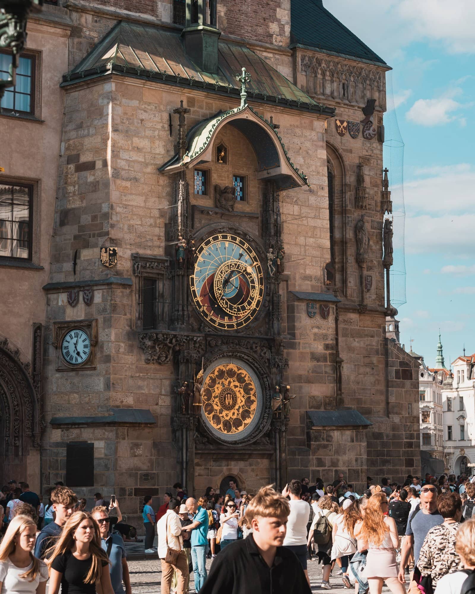 Astronomical clock