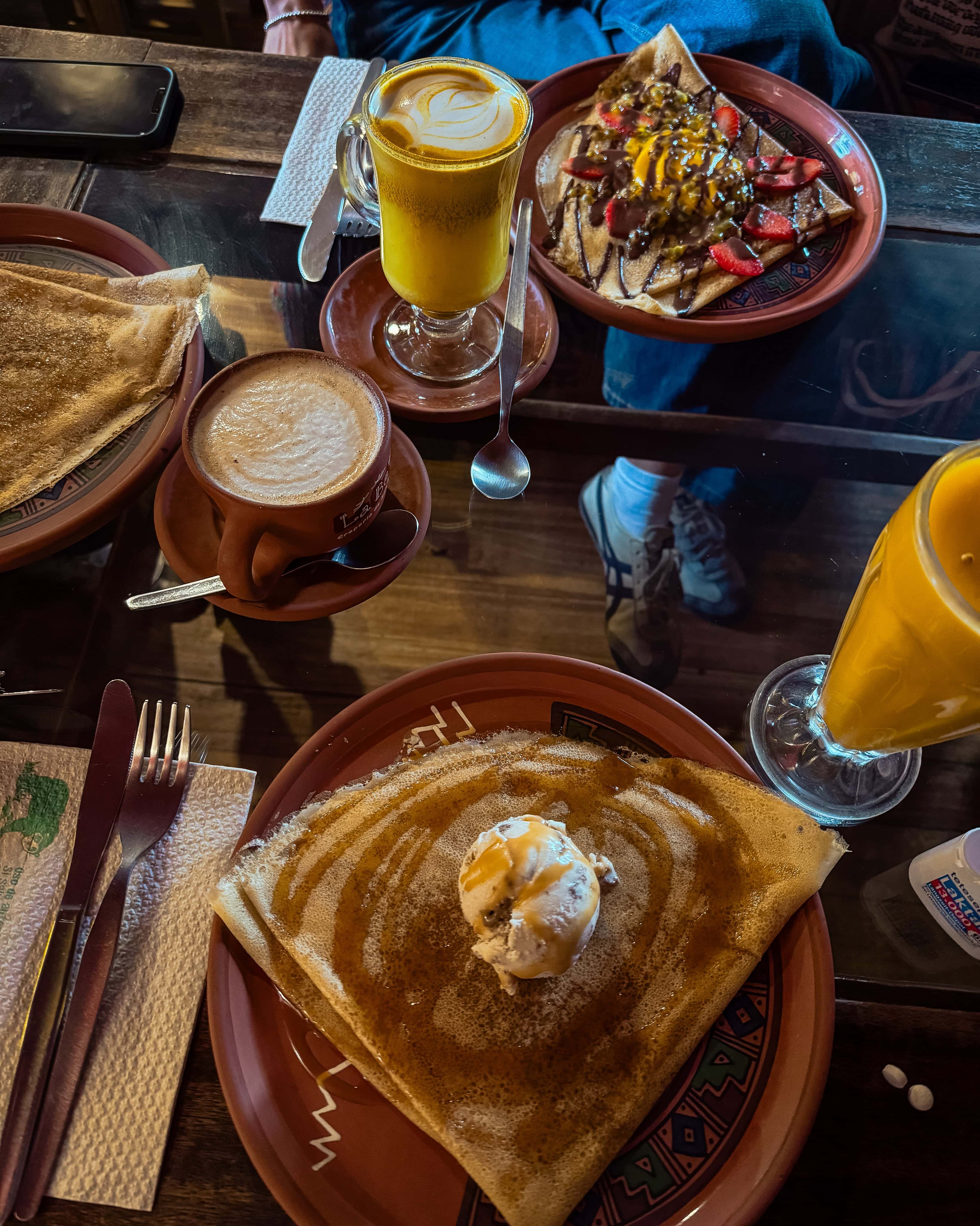 Crepería & Backpacker La Bo’M